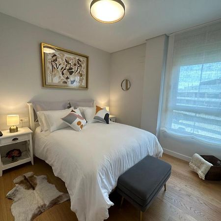 Ferienwohnung A Estrenar Amplio Con Piscina Y Parking Getxo Exterior foto